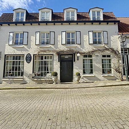B&B Petit Chateau - Stijlvol Verblijf Centraal Gelegen In Zeeuws Vlaanderen Biervliet Экстерьер фото
