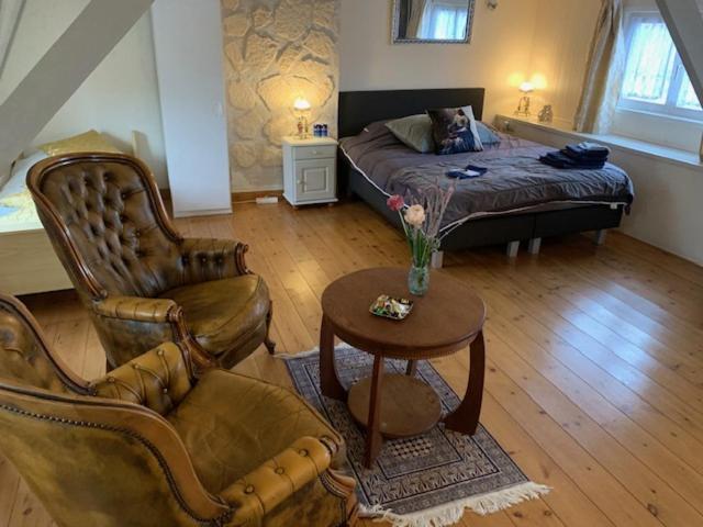 B&B Petit Chateau - Stijlvol Verblijf Centraal Gelegen In Zeeuws Vlaanderen Biervliet Экстерьер фото